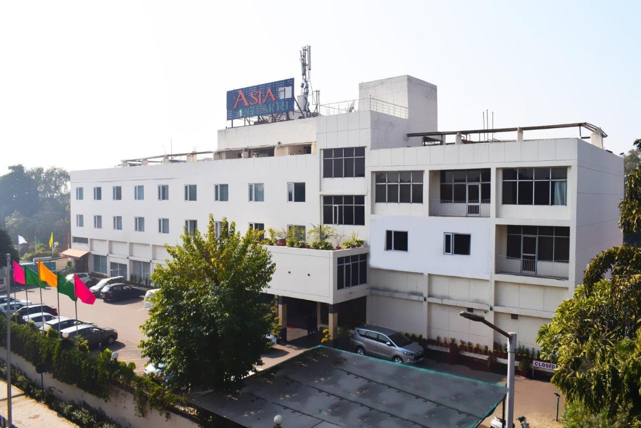 Asia One Earth Hotel Jammu Exterior foto