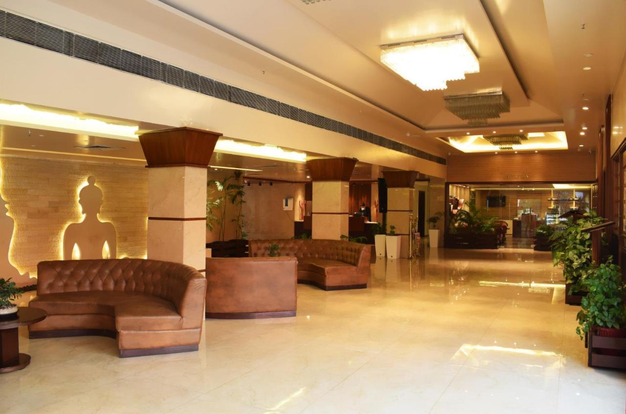 Asia One Earth Hotel Jammu Exterior foto