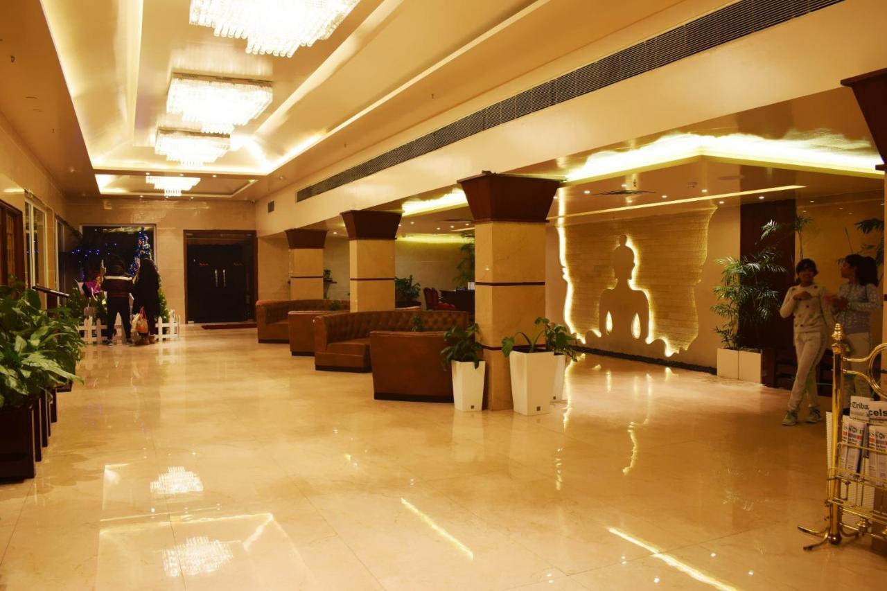 Asia One Earth Hotel Jammu Exterior foto